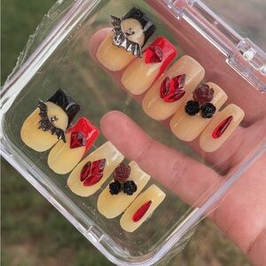 Elegant Red and Black Nail Art Set
